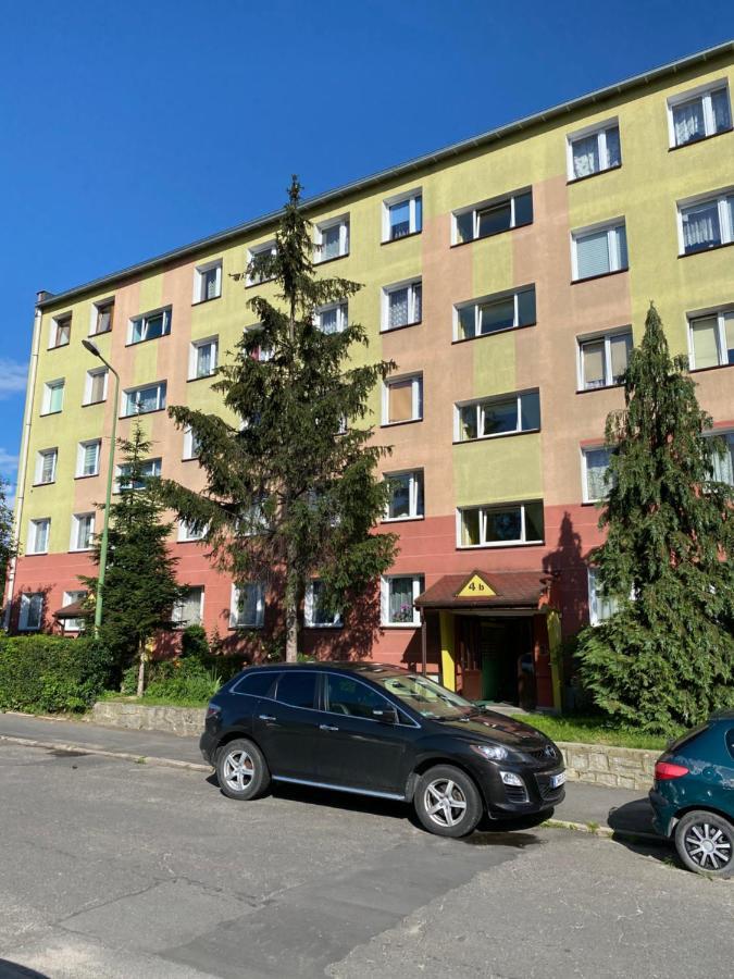 Apartament Os. Zlote 4B Dzierżoniów Εξωτερικό φωτογραφία